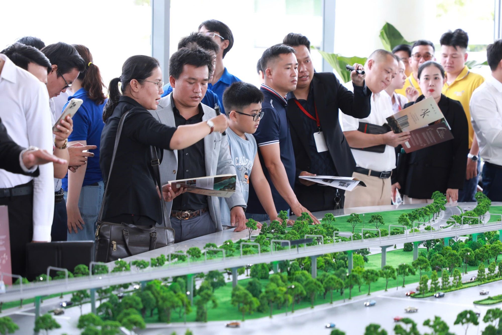 b5-66588319863349663366877